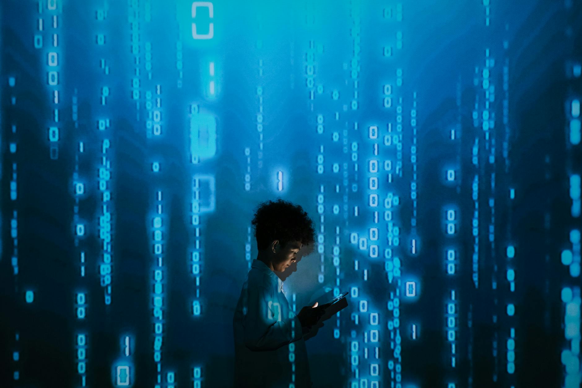 Connecting Everything: How IoT is Supercharging Mobile Internet